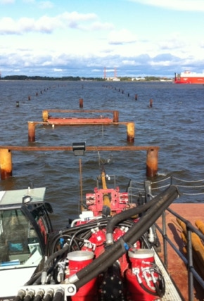 Offshore drilling for gas pipeline, Saint Petersburg 